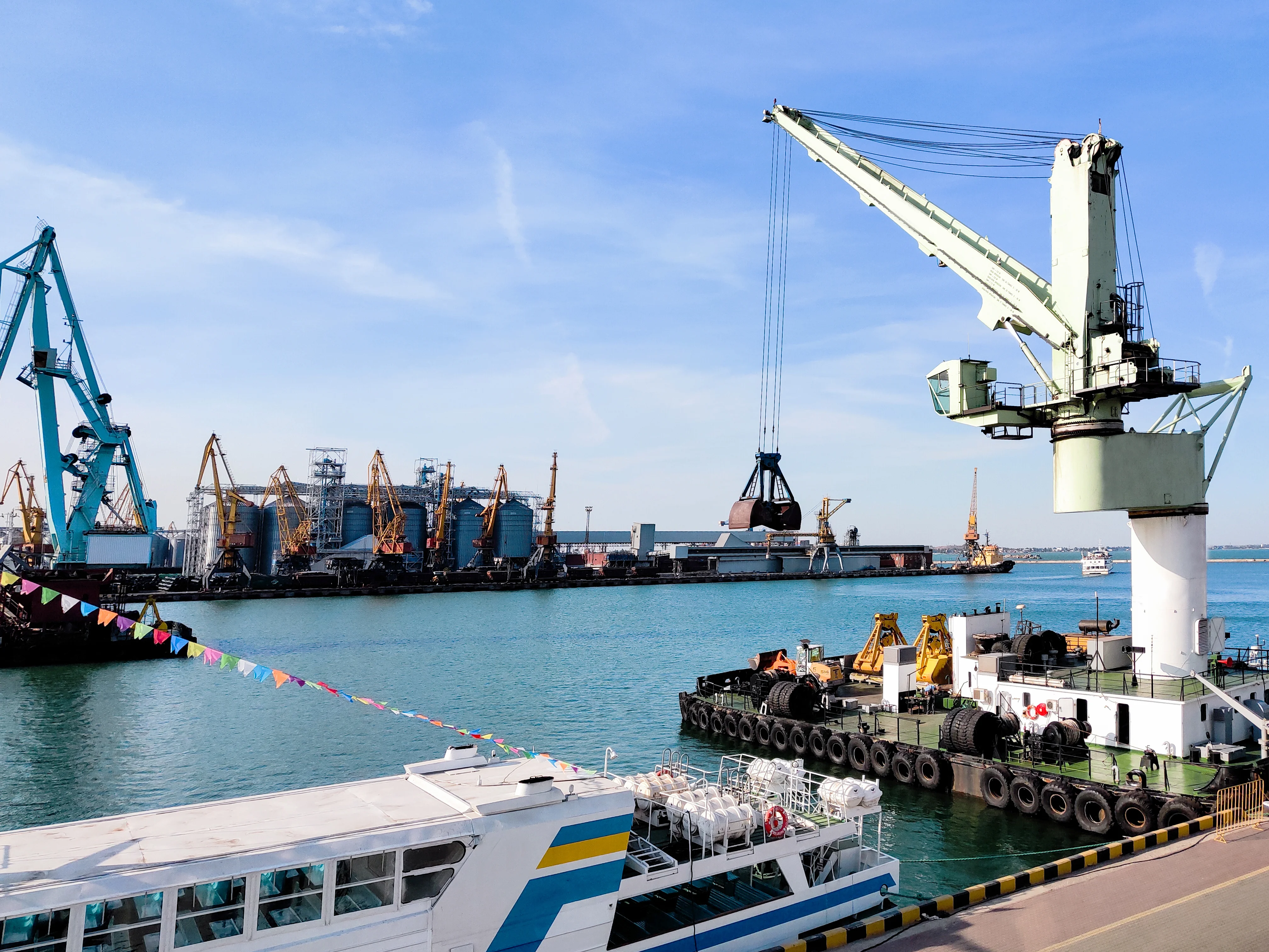 Marine & Shipyard